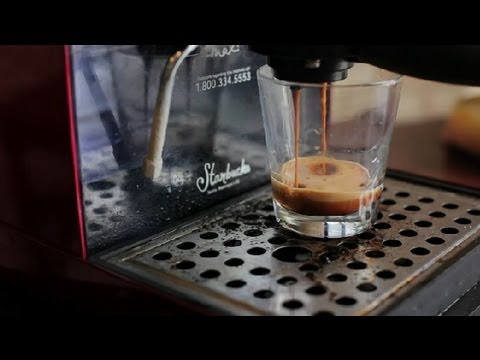 How to Make a Long Black Cappuccino Latte : Making Coffee