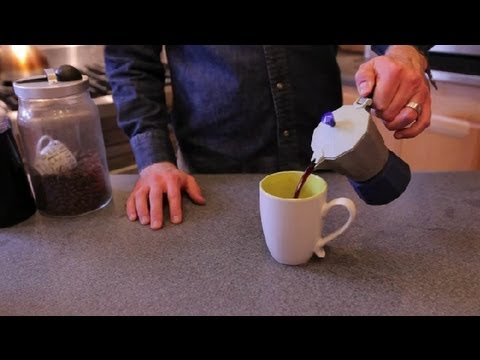 How to Make an Easy Milk Chocolate Mocha at Home : Mochas
