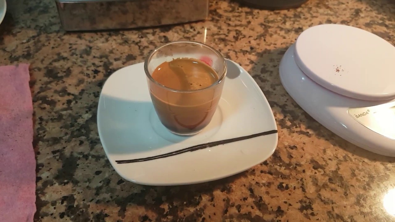 Double espresso with Poemia, modified non pressurized portafilter, and Graef CM 702 c…
