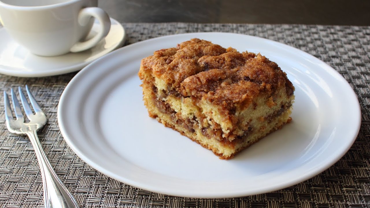 Pecan Sour Cream Coffee Cake Recipe – How to Make a Crumb Cake