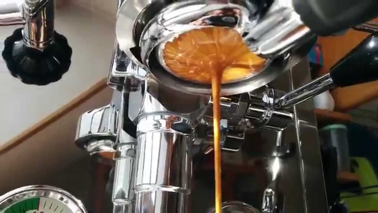 Rocket R58 VST Double Espresso extraction