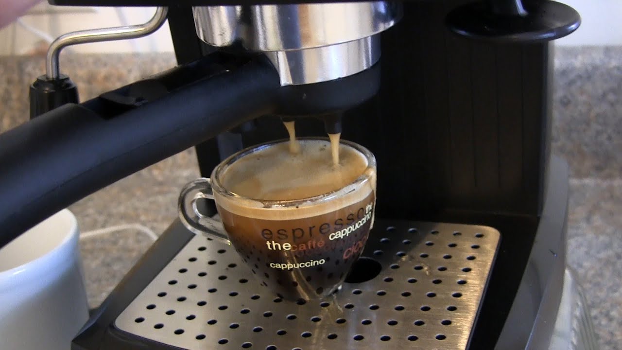 Review and Demo for the De'Longhi EC155 15 BAR Pump Espresso and Cappuccino Maker