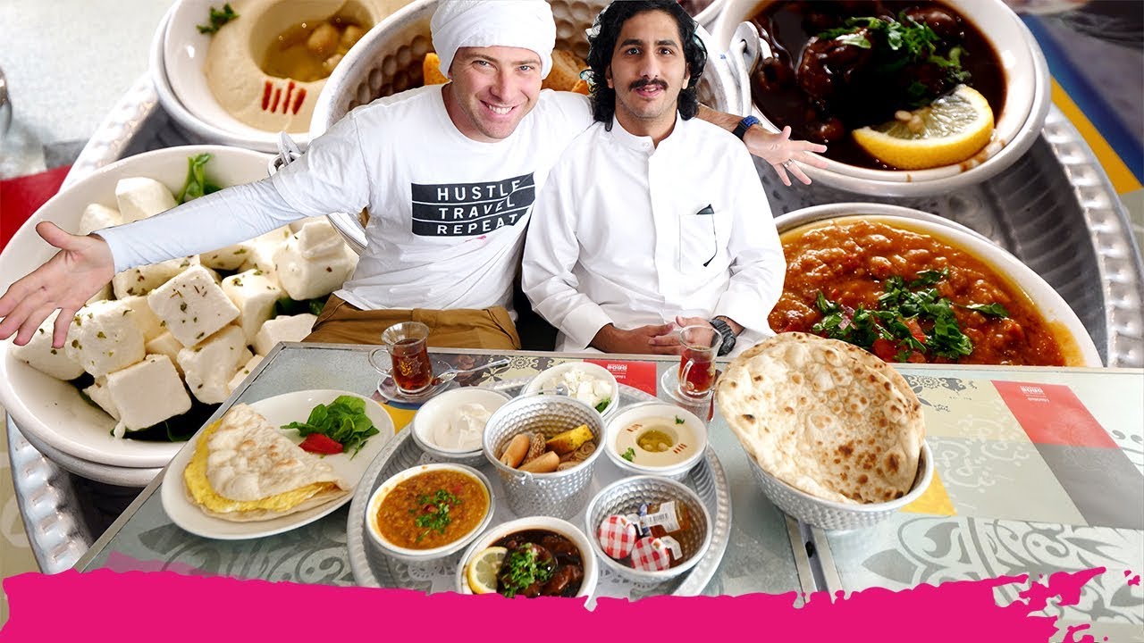KUWAITI THALI Breakfast + Visiting LITTLE INDIA – Jleeb Al Shuyoukh | Kuwait City, Ku…