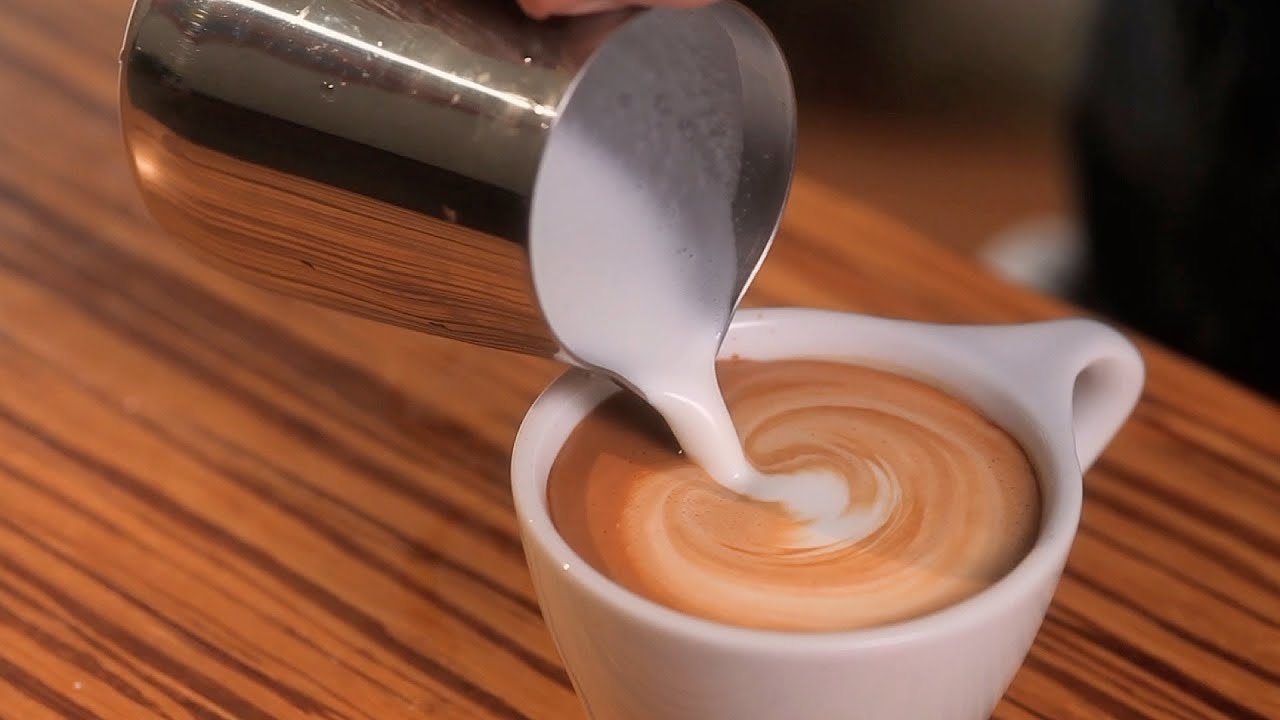 How to Free Pour | Latte Art
