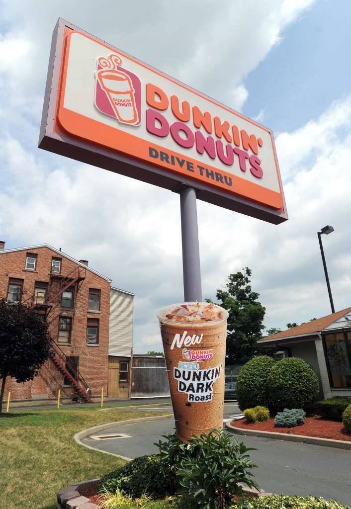 Fairfield County Dunkin’ fans will get a free coffee in September – Danbury News Time…