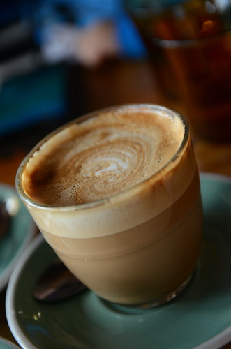 Caffe latte AUD3.80 + AUD0.50 exra shot – Mr Brightside, Caulfield South