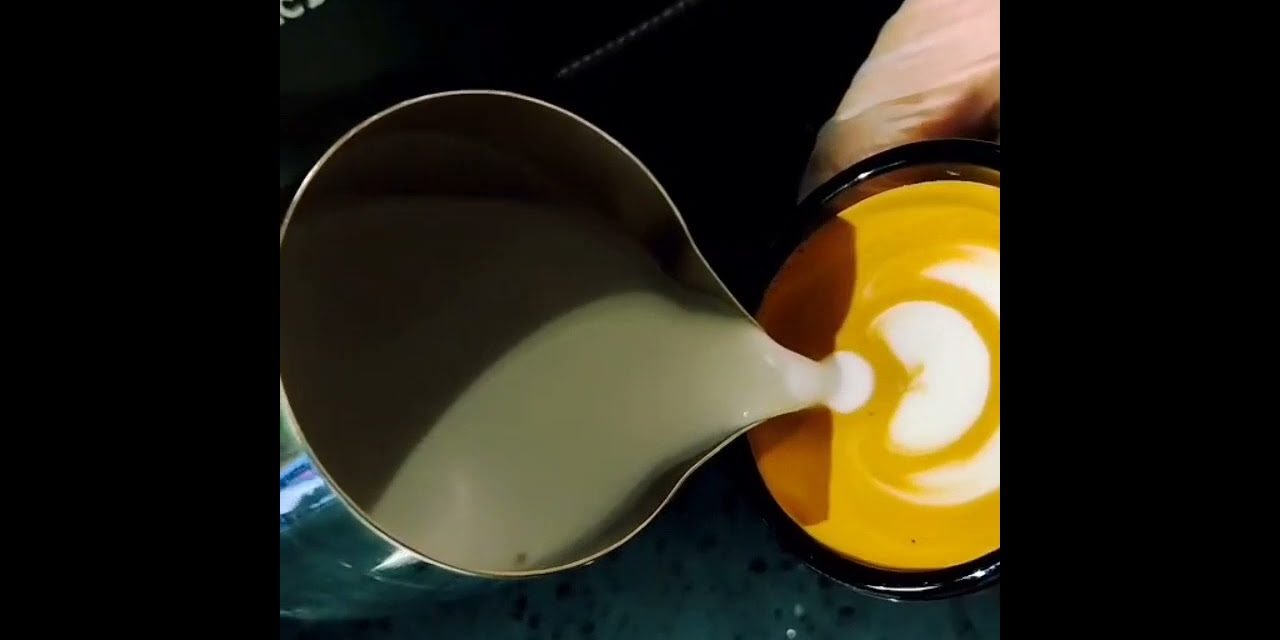 piccolo latte art tulip