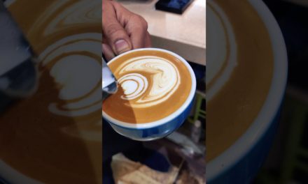 Wing Tulip Latte Art | Coffee Design #shorts #barista #latteart #cafe