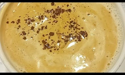 Cappuccino coffee bnaey ub Ghar Mai#resturant  style cappuccino coffee #by  cooking w…