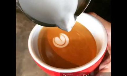 ¿Como hacer Arte latte conejo? // ARTE LATTE PERÚ// CAFÉ LATTE