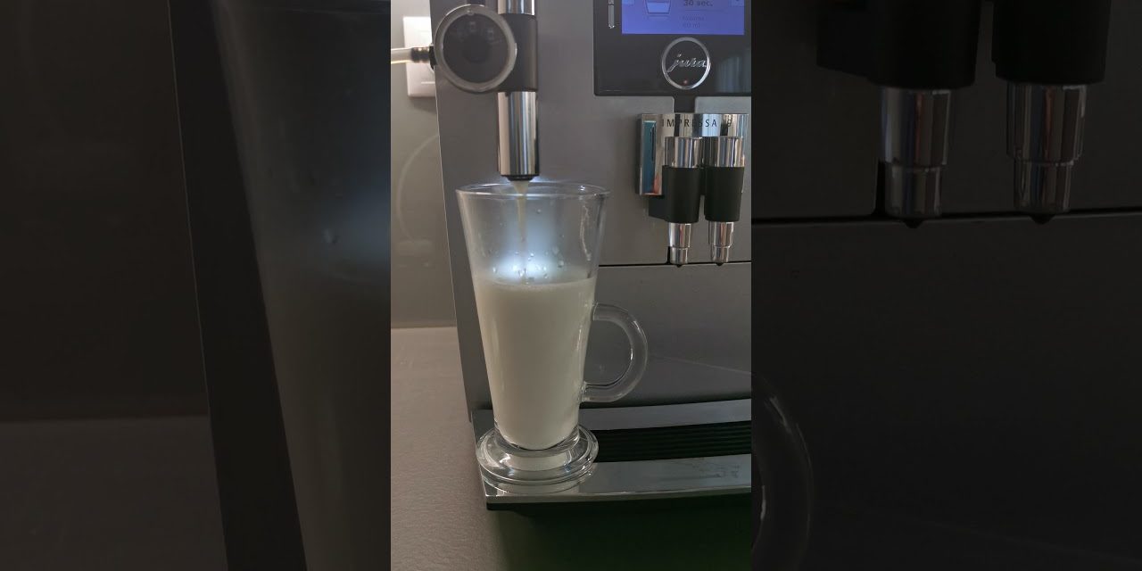 Jura J9.3 one touch – latte macchiato – coffee machine