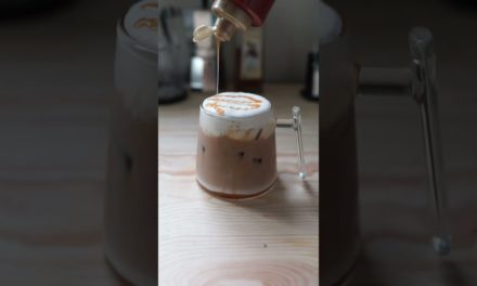 Iced Caramel Macchiato | Easy Coffee Recipe #Shorts